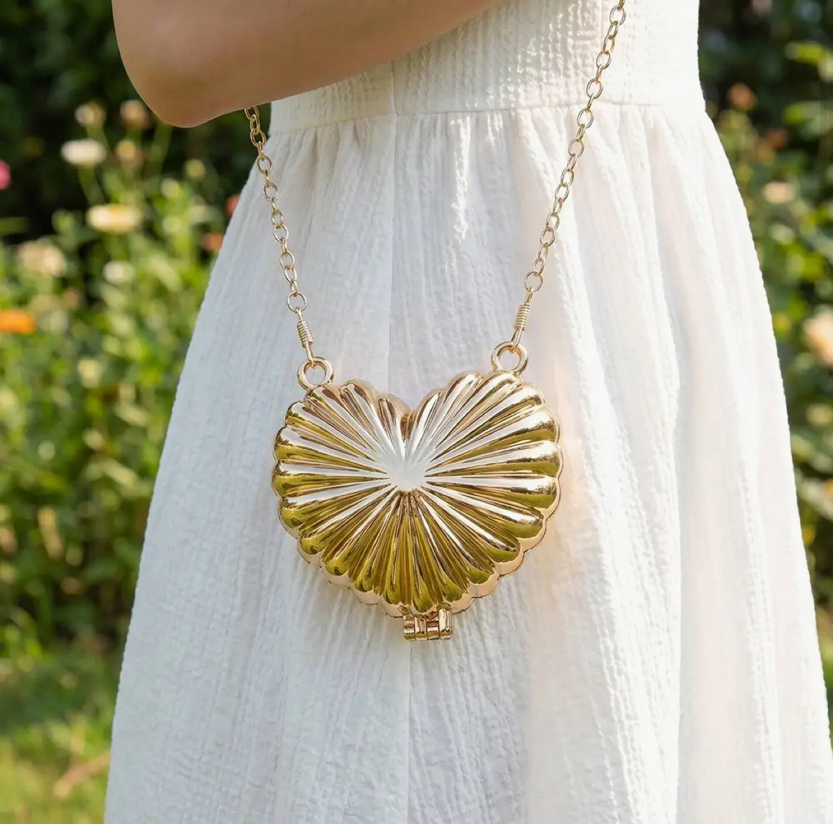 Gold Heart Clutch