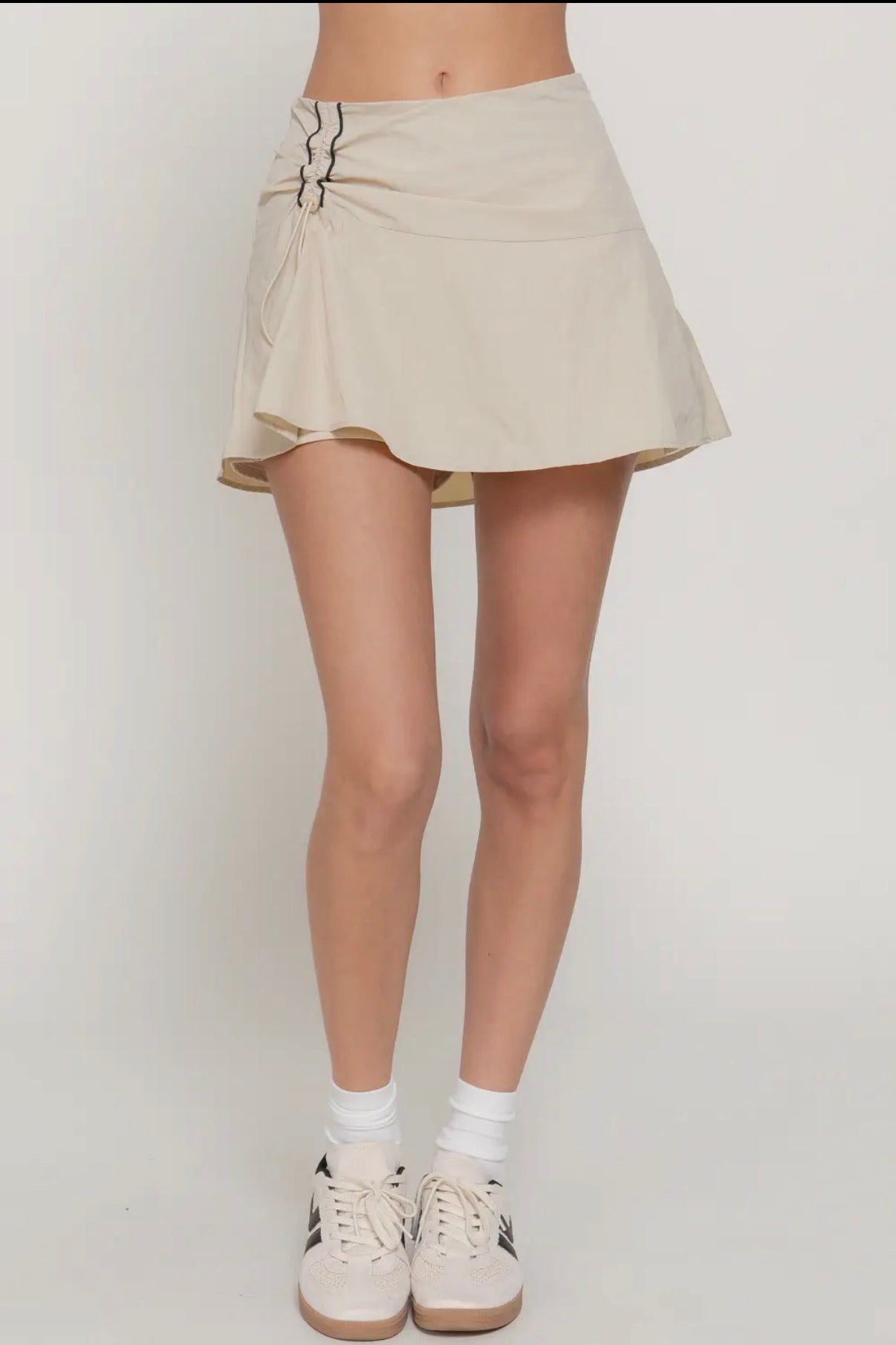 Kara Skort